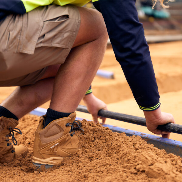 HARD YAKKA Y60334 Atomic 7-Inch Hybrid Side-Zip Safety Boot Wheat